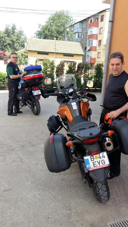 Pensiunea Claudiu Caransebeş Εξωτερικό φωτογραφία