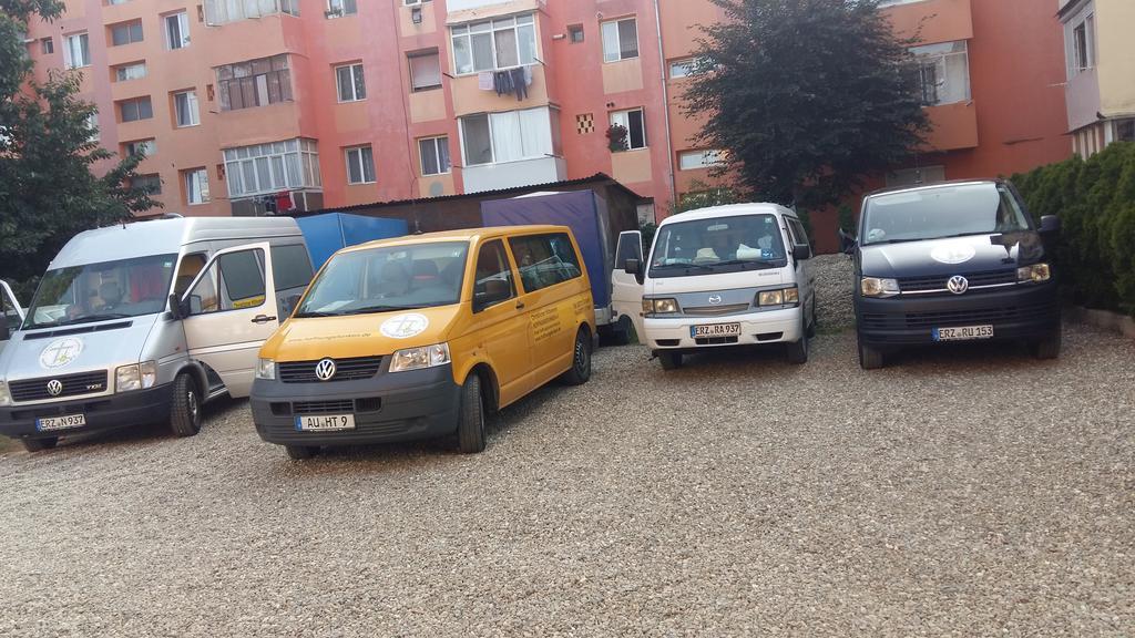 Pensiunea Claudiu Caransebeş Εξωτερικό φωτογραφία
